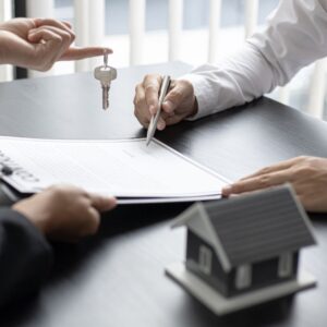 giving keys to house